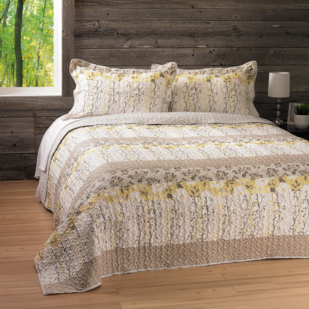 Emily, a Bedding collection from Brunelli