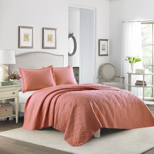 Paris Corail, a Bedding collection from New New Horison Handicraft