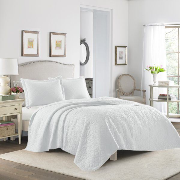 Paris Beige, a Bedding collection from New New Horison Handicraft