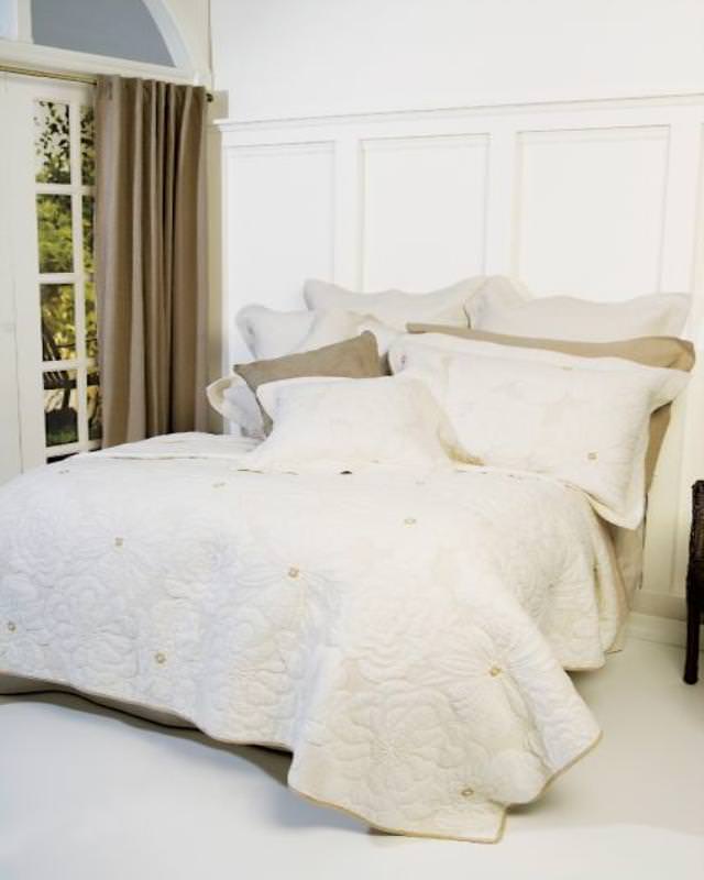 Pollen, a Bedding collection from Brunelli