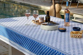 Sormiou white & blue 100% cotton coated tablecloth.