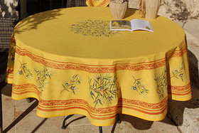 Clos des Oliviers safran 100% cotton coated tablecloth.