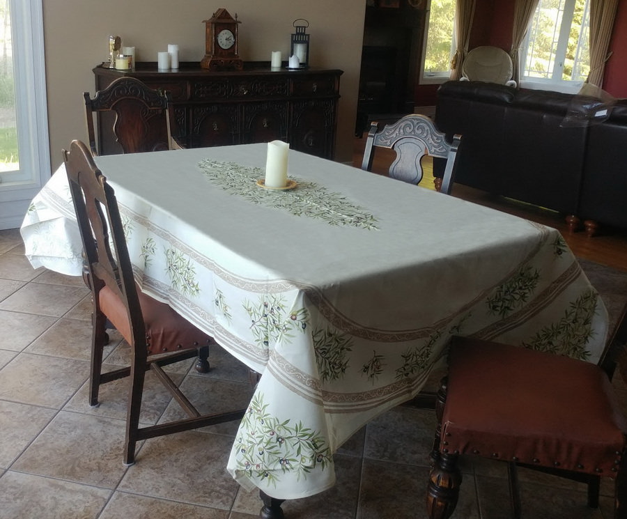 Clos des Oliviers ecru rectangular Tablecloth. Image for Clos des Oliviers ecru