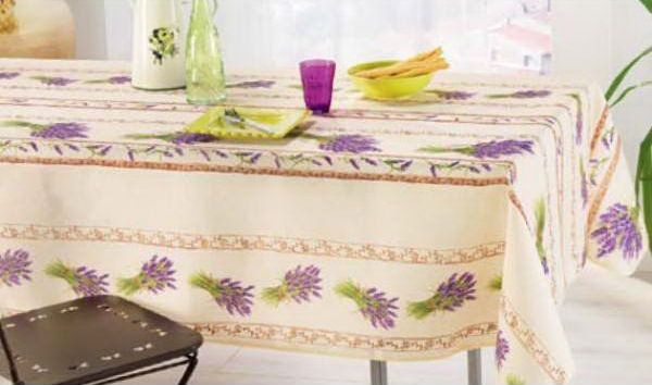 Lavandou - Provencal polyester rectangular tablecloth.
