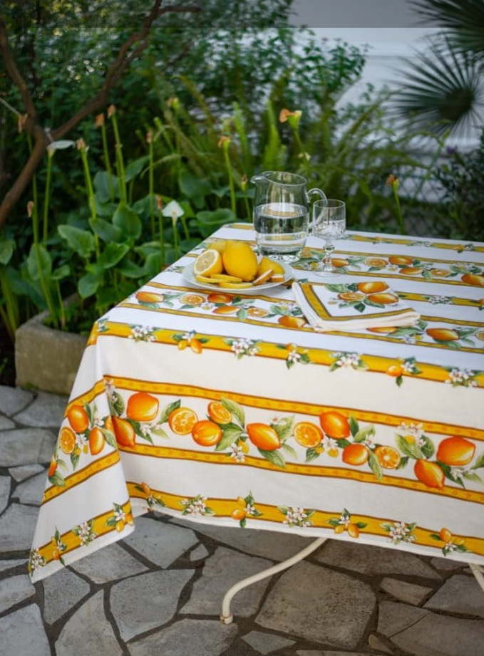 La nappe provencale enduite - Citron linéaire blanche rectangulaire. Image pour la nappe Citron linéaire blanche enduite