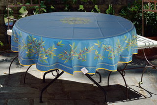 Nyons bleu nappe 100% coton avec enduction acrylique.