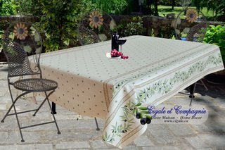 Nappe Ramatuelle écru 100% coton enduit faite sur mesure.